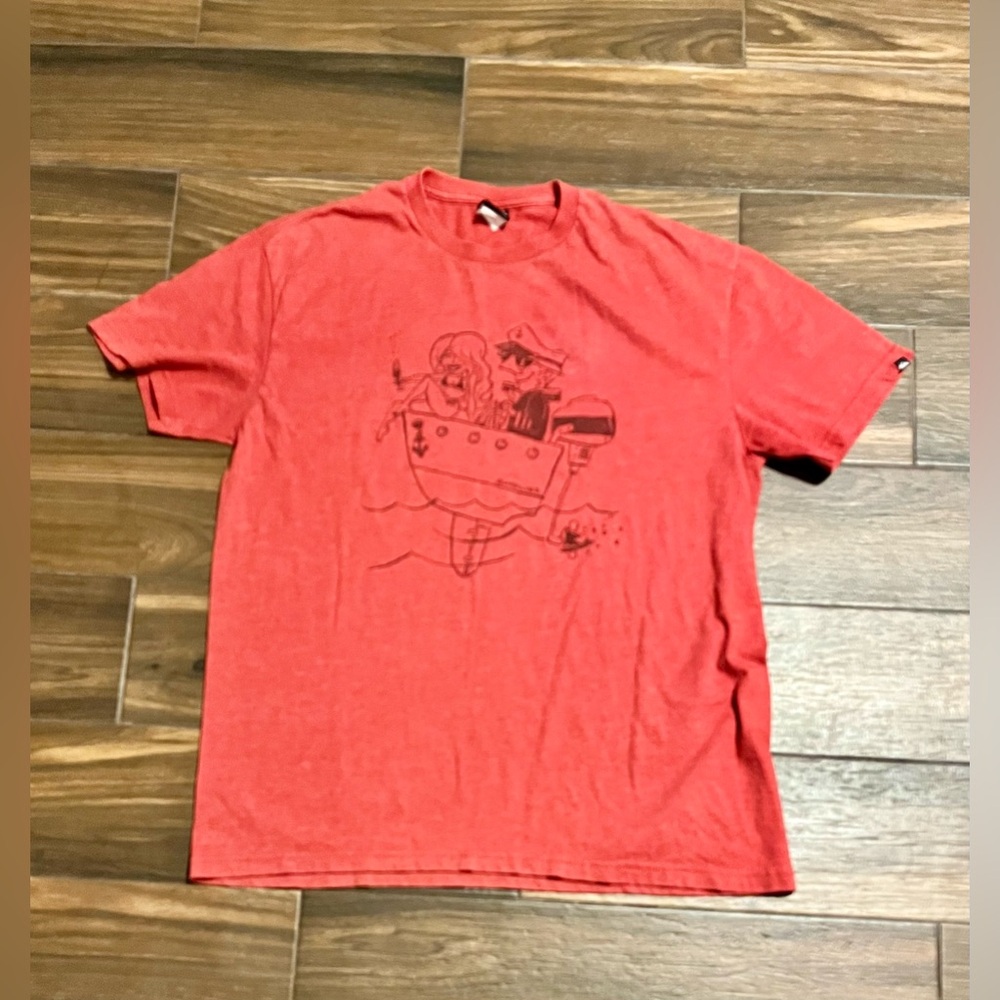 Quiksilver‎ Red Short Sleeve Vibrant Casual Style T-shirt Size XL Y2K Vintage